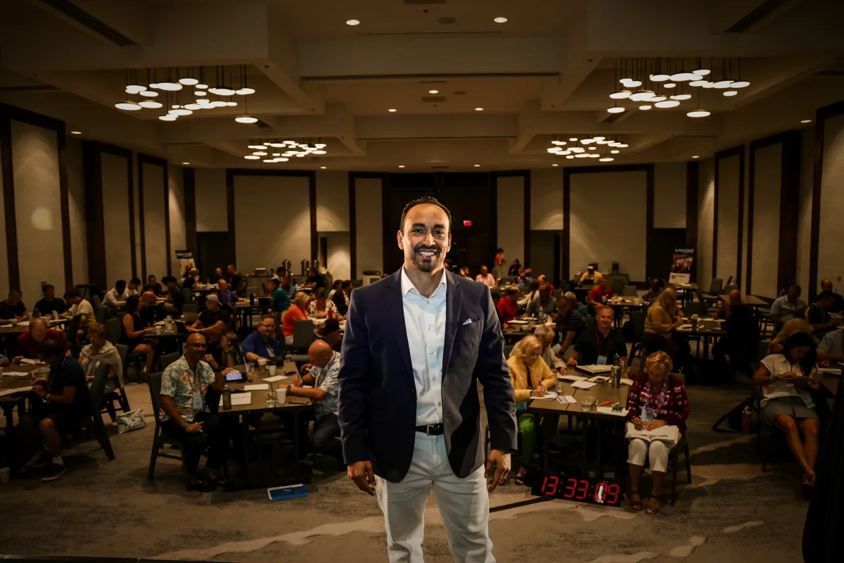 Juan P. Ortega delivering a keynote on stage, Honolulu 2022